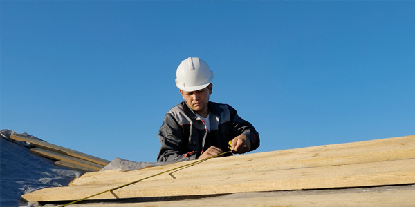 Travaux de toiture en ardoise